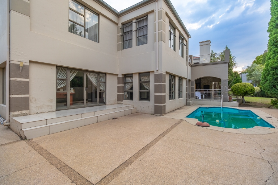 5 Bedroom Property for Sale in Broadacres Gauteng