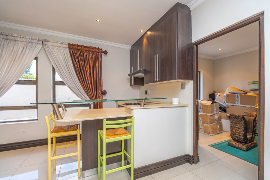 5 Bedroom Property for Sale in Broadacres Gauteng