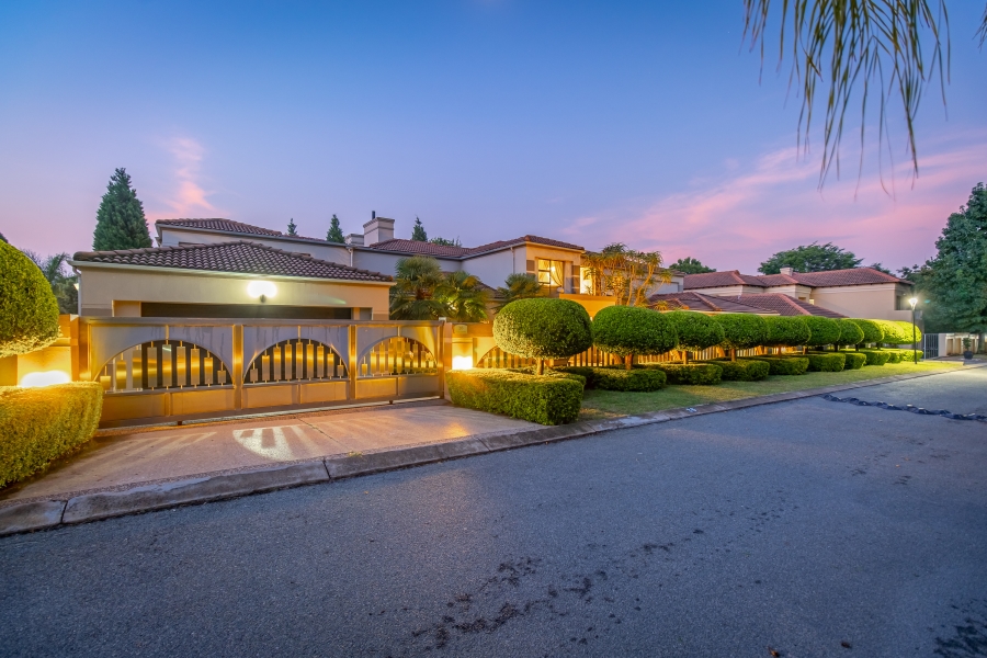 5 Bedroom Property for Sale in Broadacres Gauteng