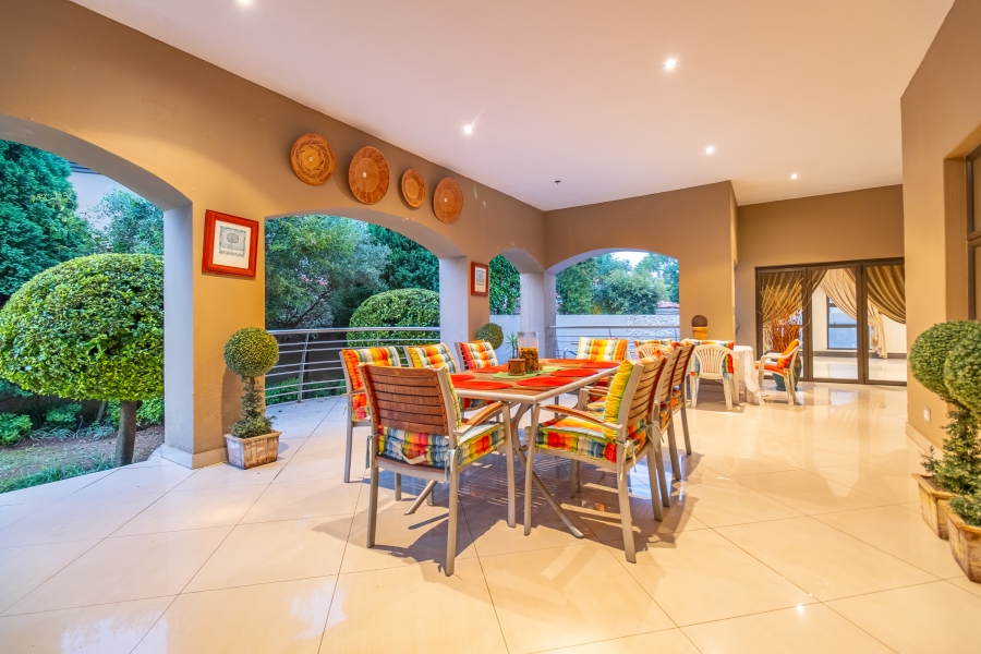 5 Bedroom Property for Sale in Broadacres Gauteng