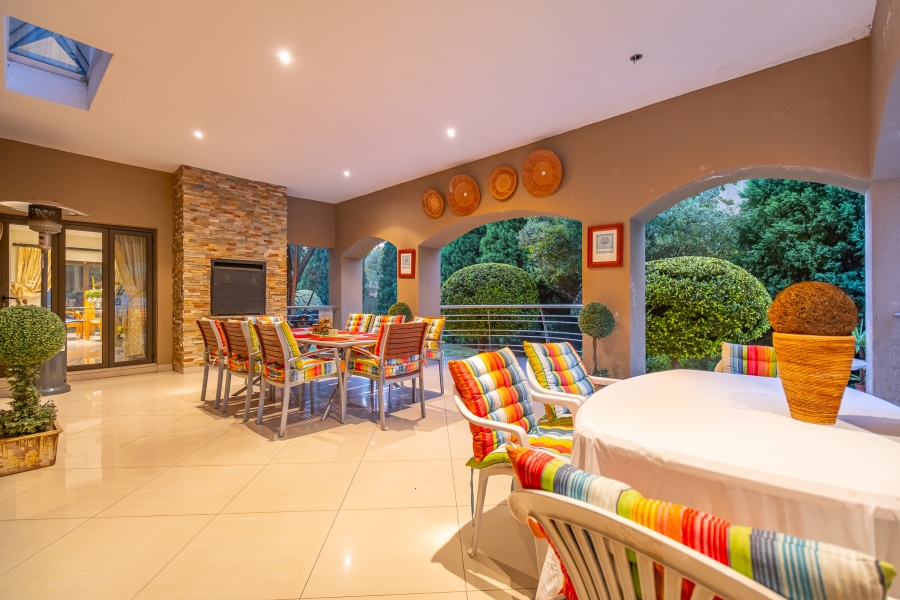 5 Bedroom Property for Sale in Broadacres Gauteng