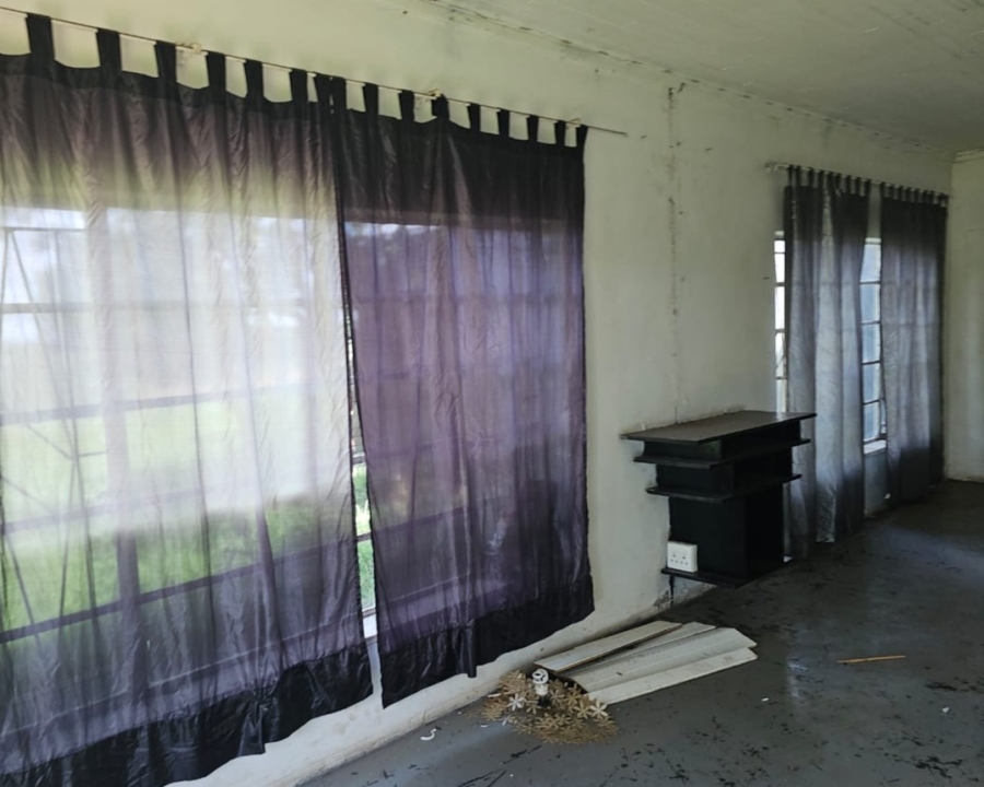 3 Bedroom Property for Sale in Lamontpark Gauteng