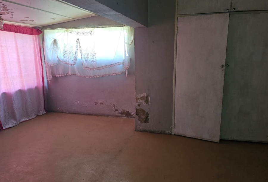 3 Bedroom Property for Sale in Lamontpark Gauteng