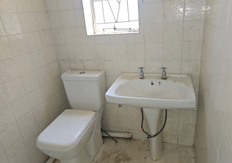 3 Bedroom Property for Sale in Lamontpark Gauteng