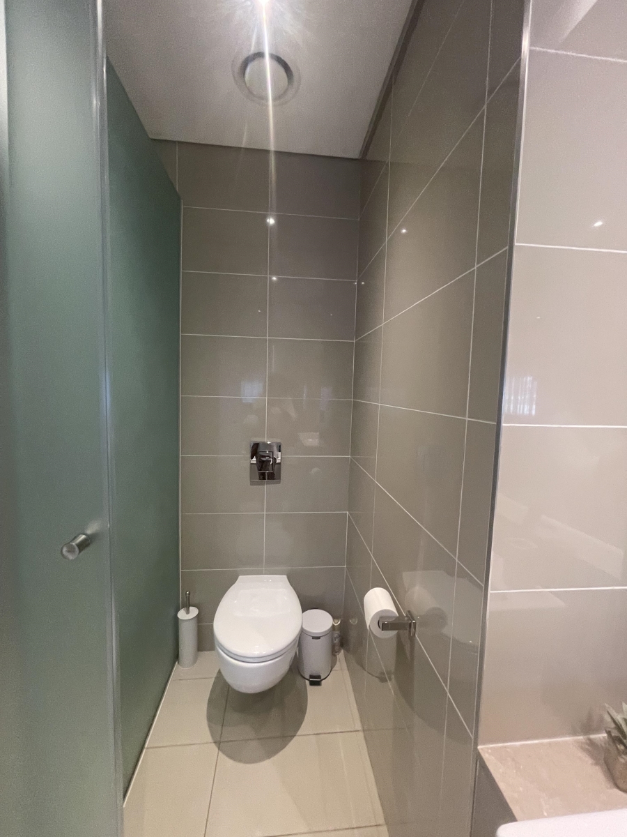 To Let 1 Bedroom Property for Rent in Sandown Gauteng