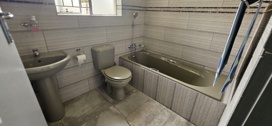 3 Bedroom Property for Sale in Brakpan North Gauteng