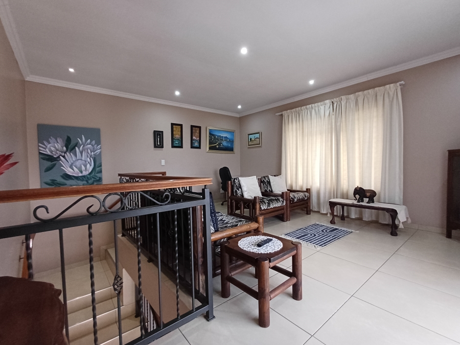 7 Bedroom Property for Sale in Marais Steyn Park Gauteng
