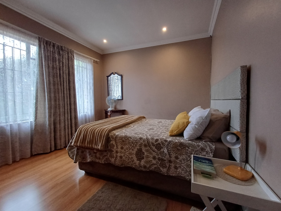 7 Bedroom Property for Sale in Marais Steyn Park Gauteng