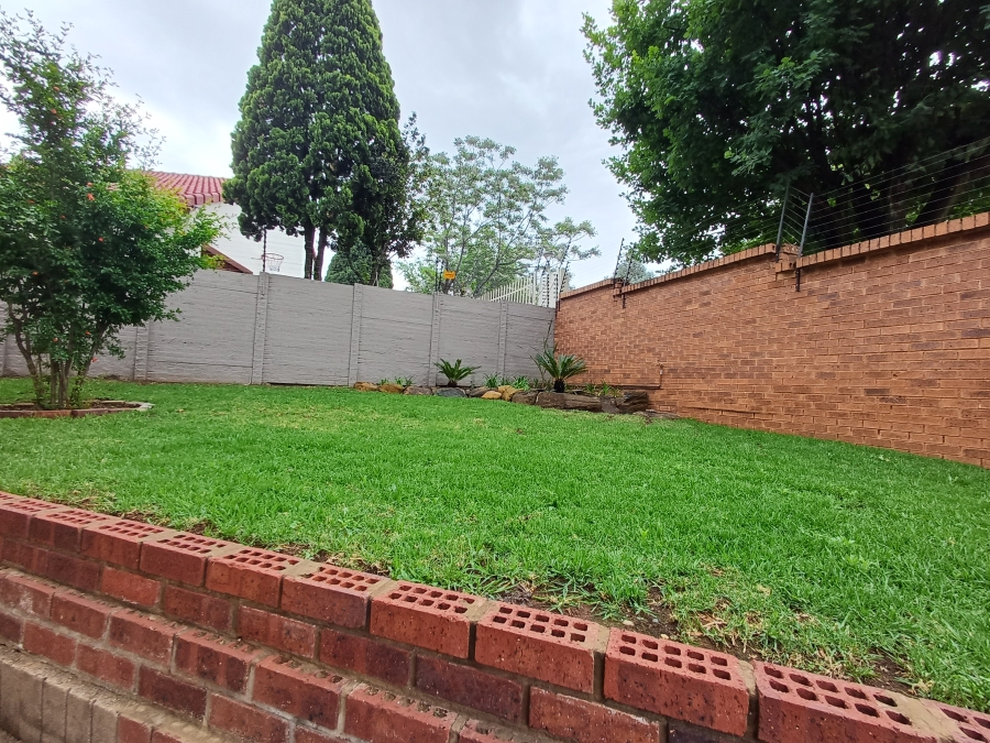 7 Bedroom Property for Sale in Marais Steyn Park Gauteng
