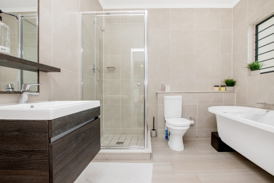 3 Bedroom Property for Sale in Petervale Gauteng