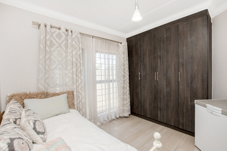 3 Bedroom Property for Sale in Petervale Gauteng