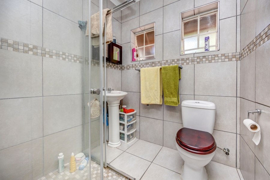 5 Bedroom Property for Sale in Jukskei Park Gauteng