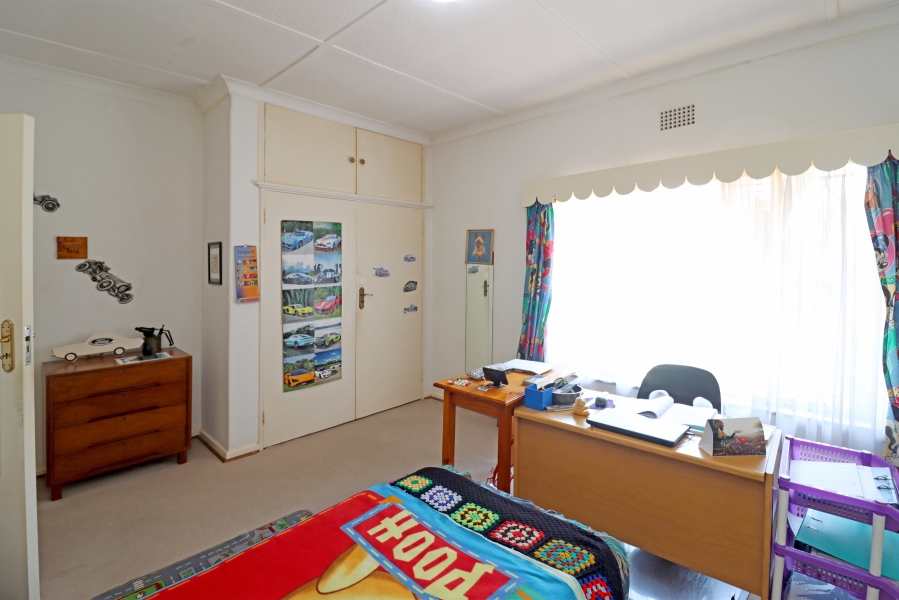 4 Bedroom Property for Sale in Robindale Gauteng