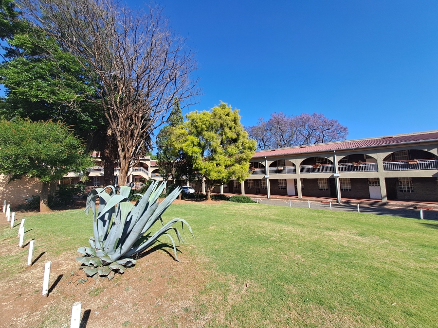 1 Bedroom Property for Sale in Albertville Gauteng
