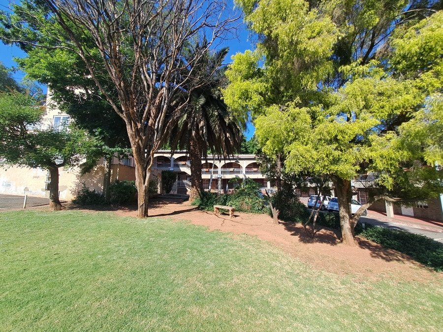 1 Bedroom Property for Sale in Albertville Gauteng