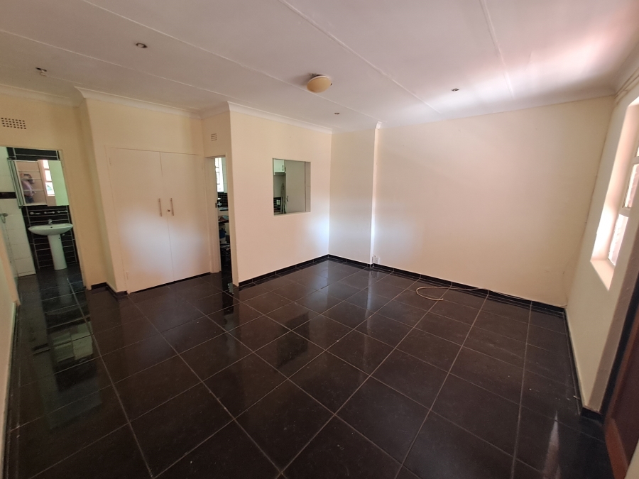 1 Bedroom Property for Sale in Albertville Gauteng