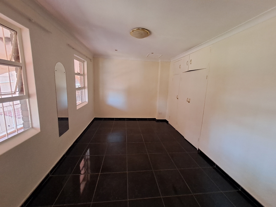 1 Bedroom Property for Sale in Albertville Gauteng