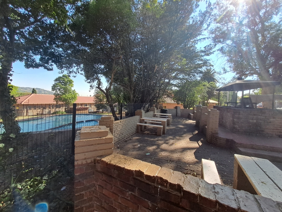 1 Bedroom Property for Sale in Albertville Gauteng