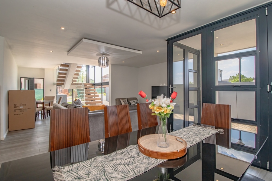 4 Bedroom Property for Sale in Swallow Hills Lifestyle Estate Gauteng