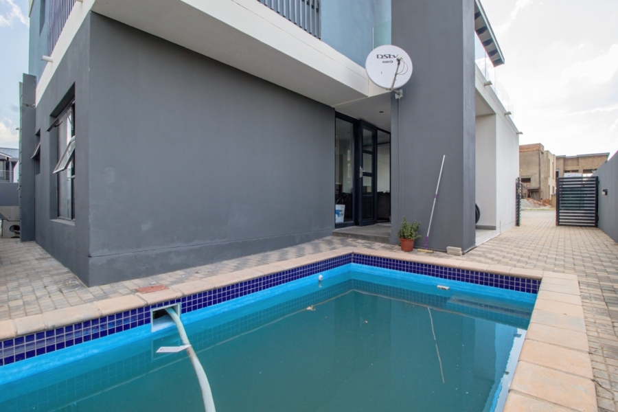 4 Bedroom Property for Sale in Swallow Hills Lifestyle Estate Gauteng