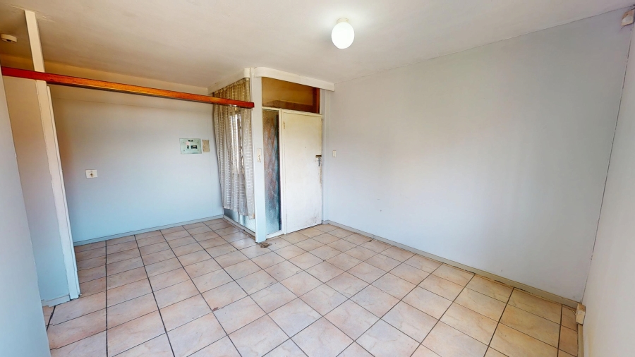 1 Bedroom Property for Sale in Berea Park Gauteng