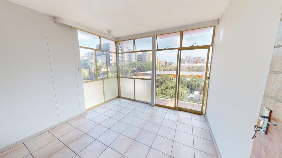 1 Bedroom Property for Sale in Berea Park Gauteng