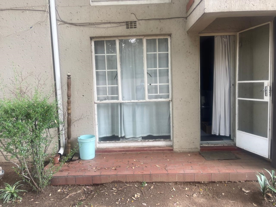 1 Bedroom Property for Sale in Vorna Valley Gauteng