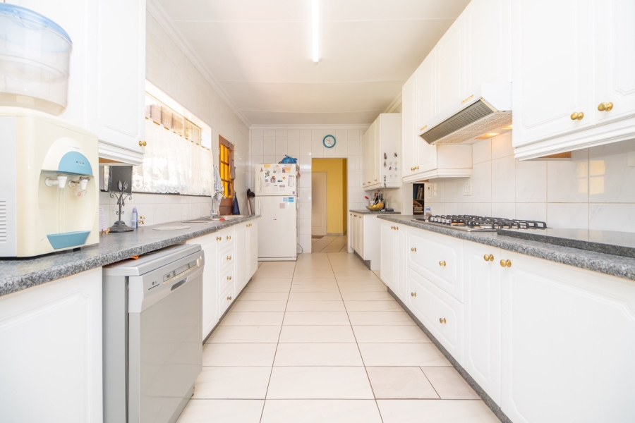 3 Bedroom Property for Sale in Breaunanda Gauteng