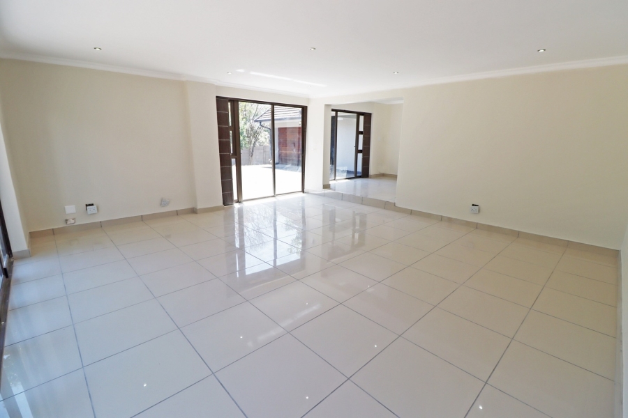 3 Bedroom Property for Sale in Vandia Grove Gauteng