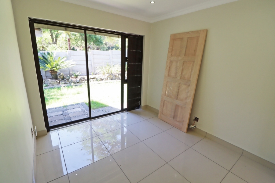 3 Bedroom Property for Sale in Vandia Grove Gauteng