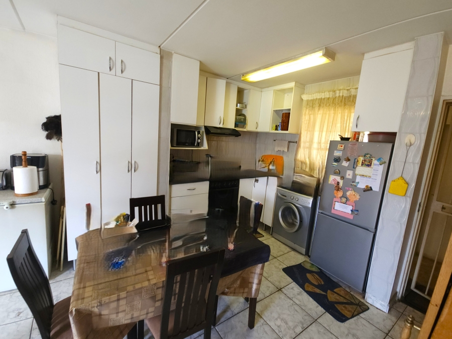 3 Bedroom Property for Sale in Whitney Gardens Gauteng
