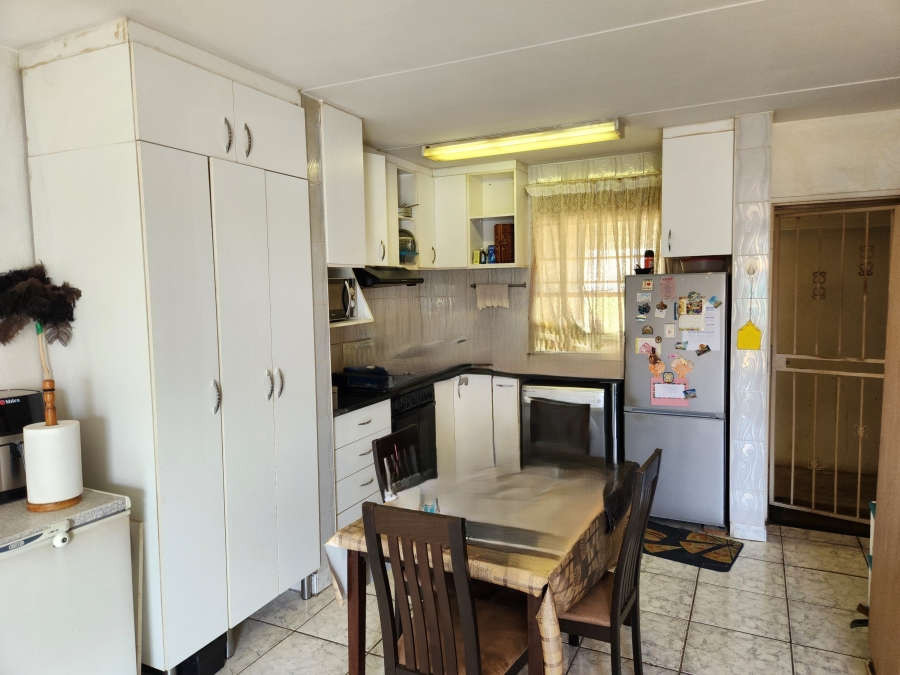 3 Bedroom Property for Sale in Whitney Gardens Gauteng