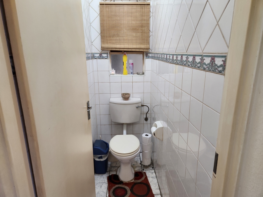 3 Bedroom Property for Sale in Whitney Gardens Gauteng