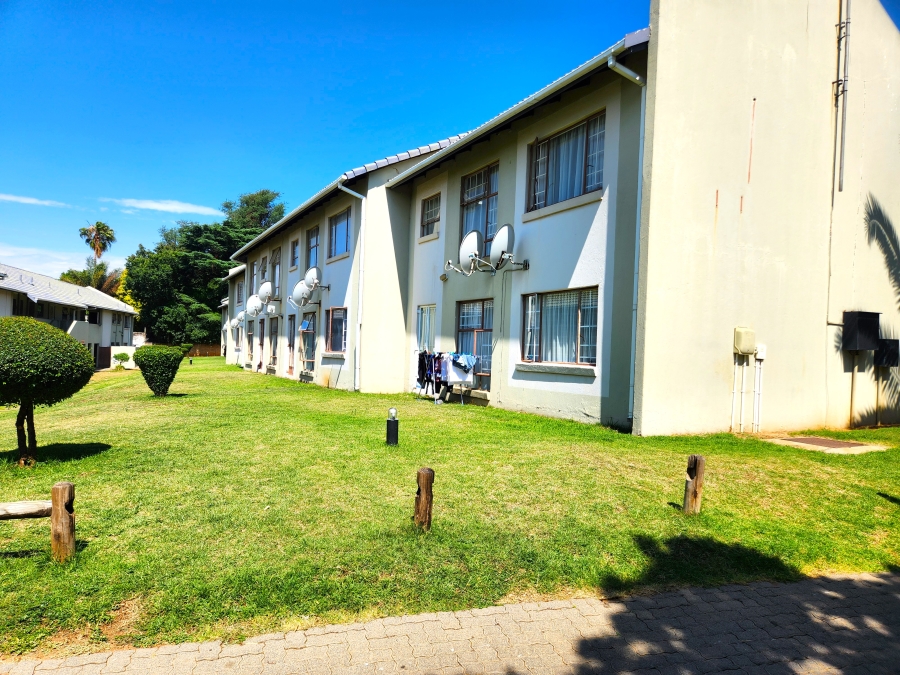 3 Bedroom Property for Sale in Whitney Gardens Gauteng