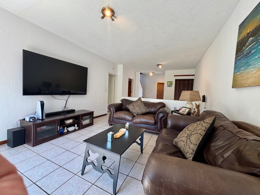 3 Bedroom Property for Sale in Fairland Gauteng