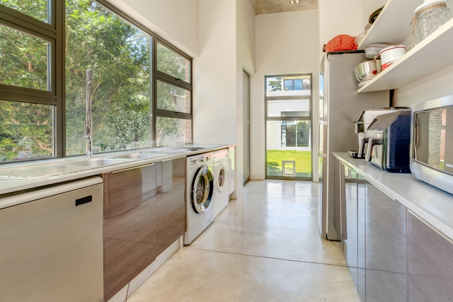 4 Bedroom Property for Sale in Bryanston Gauteng