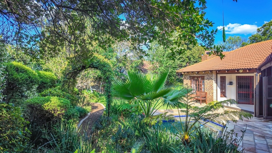 3 Bedroom Property for Sale in Hurlingham Manor Gauteng