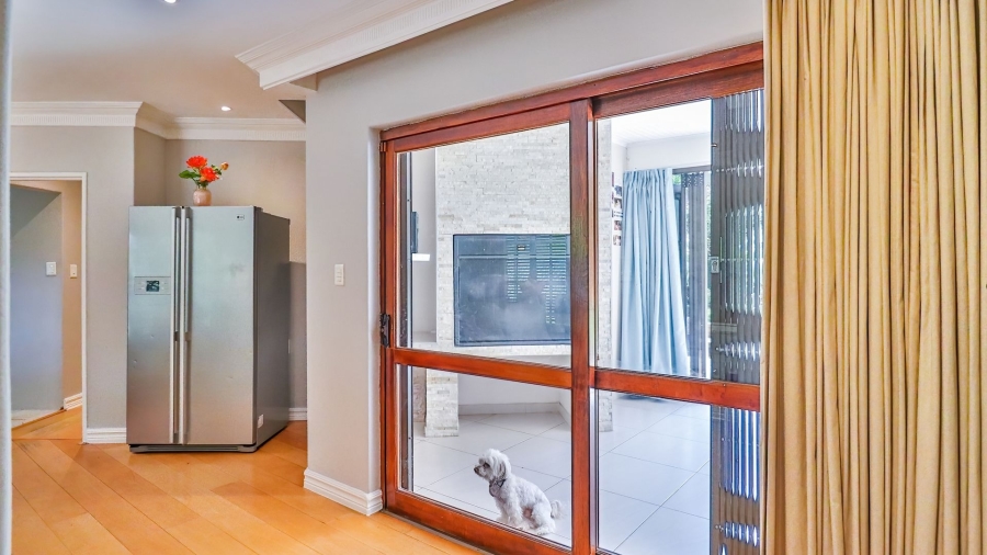 3 Bedroom Property for Sale in Hurlingham Manor Gauteng