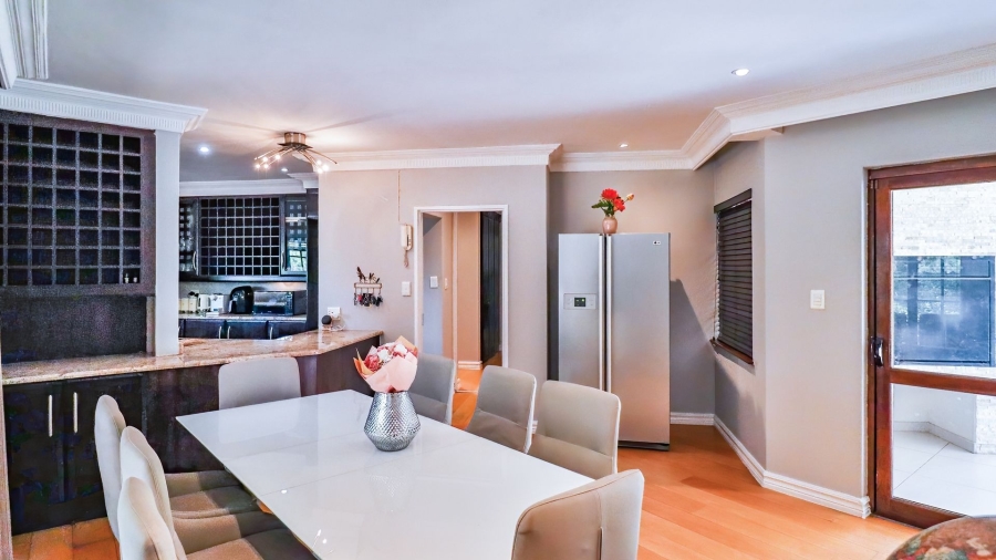 3 Bedroom Property for Sale in Hurlingham Manor Gauteng