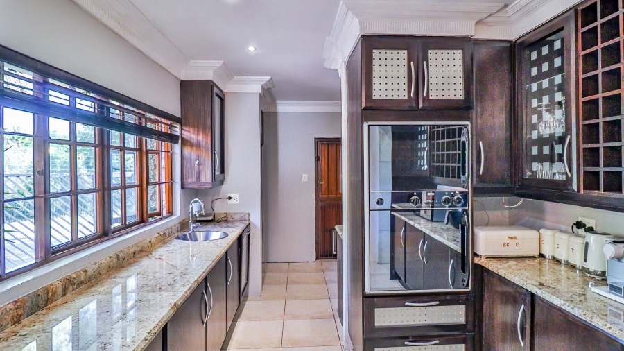 3 Bedroom Property for Sale in Hurlingham Manor Gauteng
