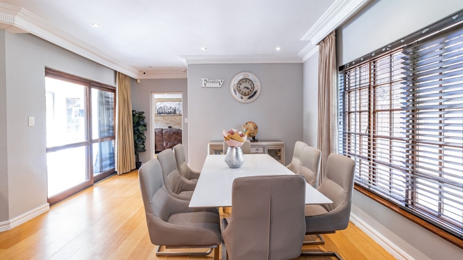 3 Bedroom Property for Sale in Hurlingham Manor Gauteng