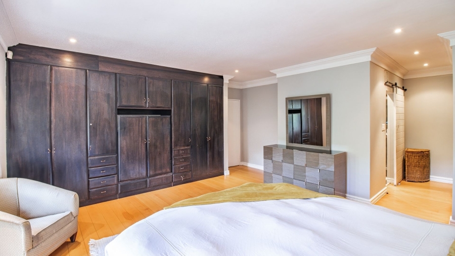 3 Bedroom Property for Sale in Hurlingham Manor Gauteng