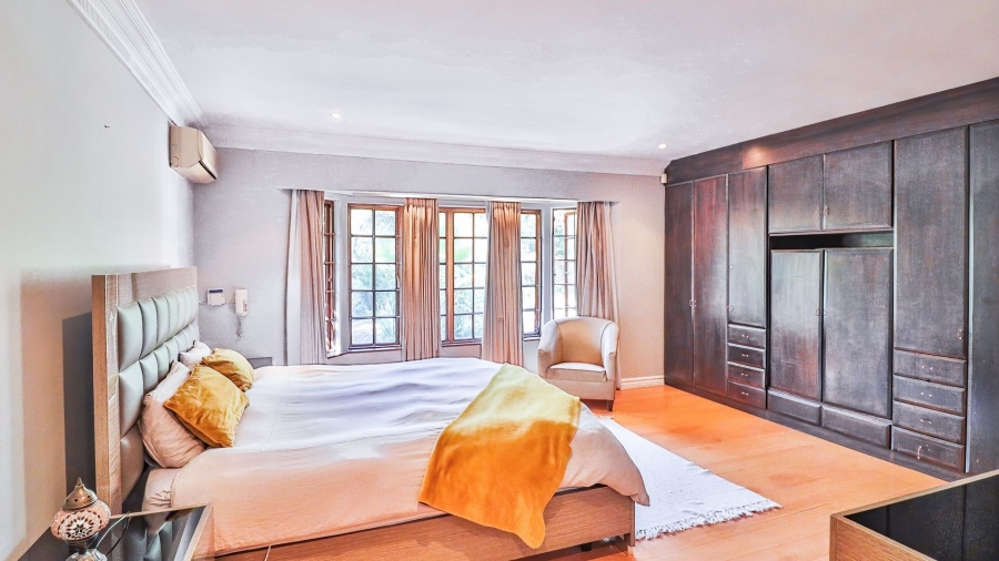 3 Bedroom Property for Sale in Hurlingham Manor Gauteng
