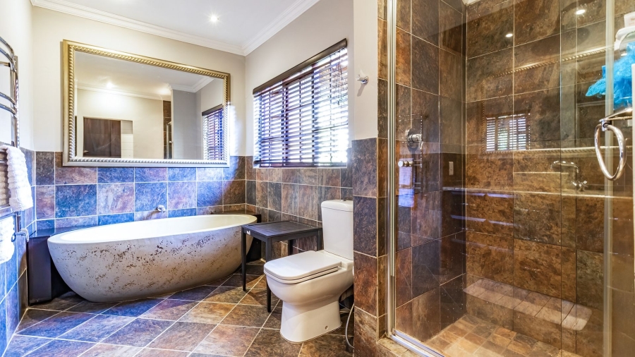 3 Bedroom Property for Sale in Hurlingham Manor Gauteng