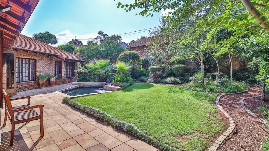 3 Bedroom Property for Sale in Hurlingham Manor Gauteng
