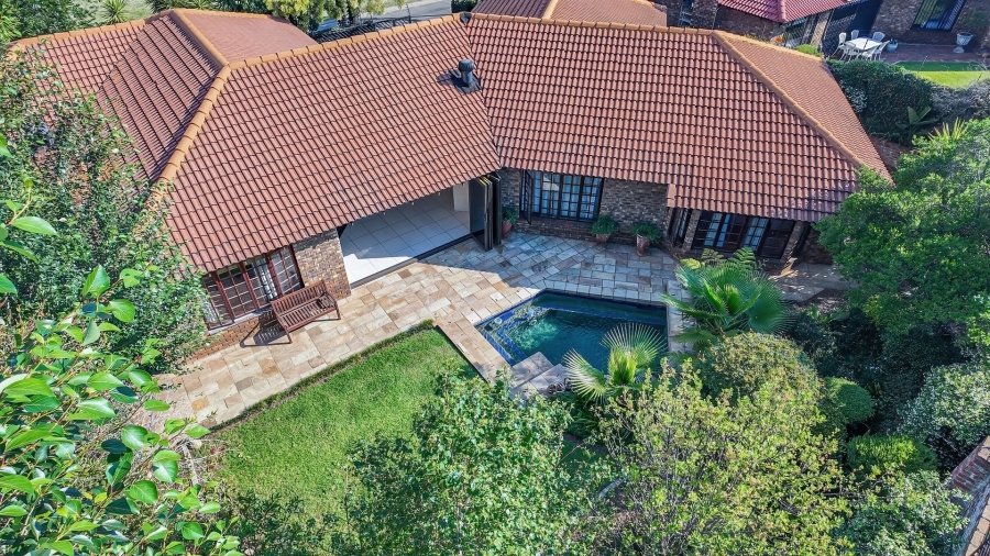 3 Bedroom Property for Sale in Hurlingham Manor Gauteng