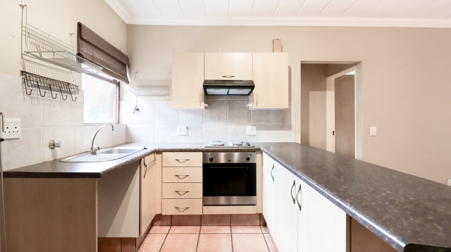 1 Bedroom Property for Sale in Douglasdale Gauteng
