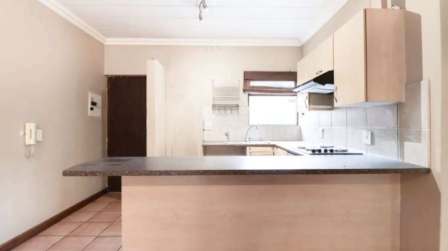 1 Bedroom Property for Sale in Douglasdale Gauteng