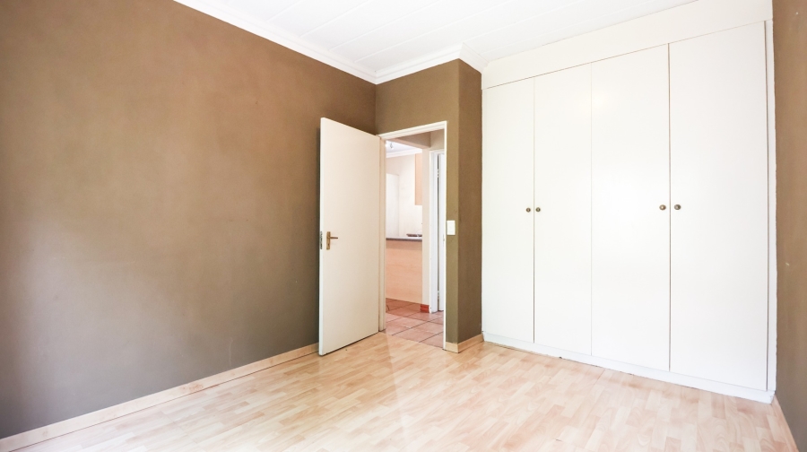 1 Bedroom Property for Sale in Douglasdale Gauteng