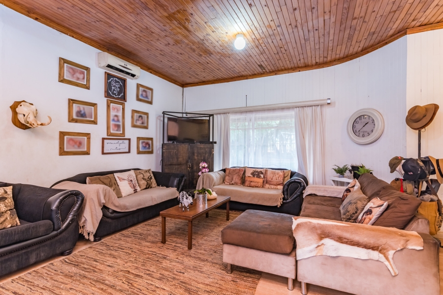 4 Bedroom Property for Sale in Wentworth Park Gauteng